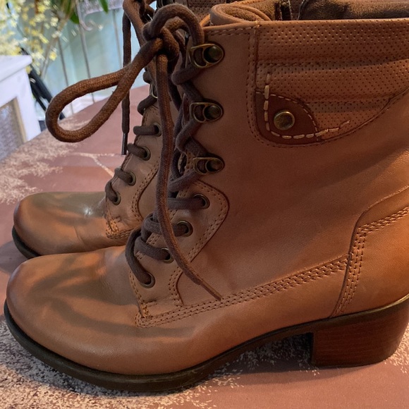 Booties - Picture 2 of 9